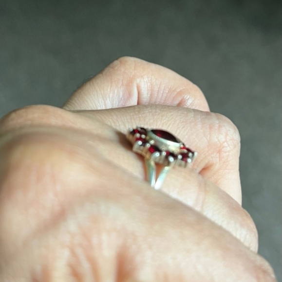 Vintage Bohemian Sterling Silver and Garnet Ring - Picture 3 of 7
